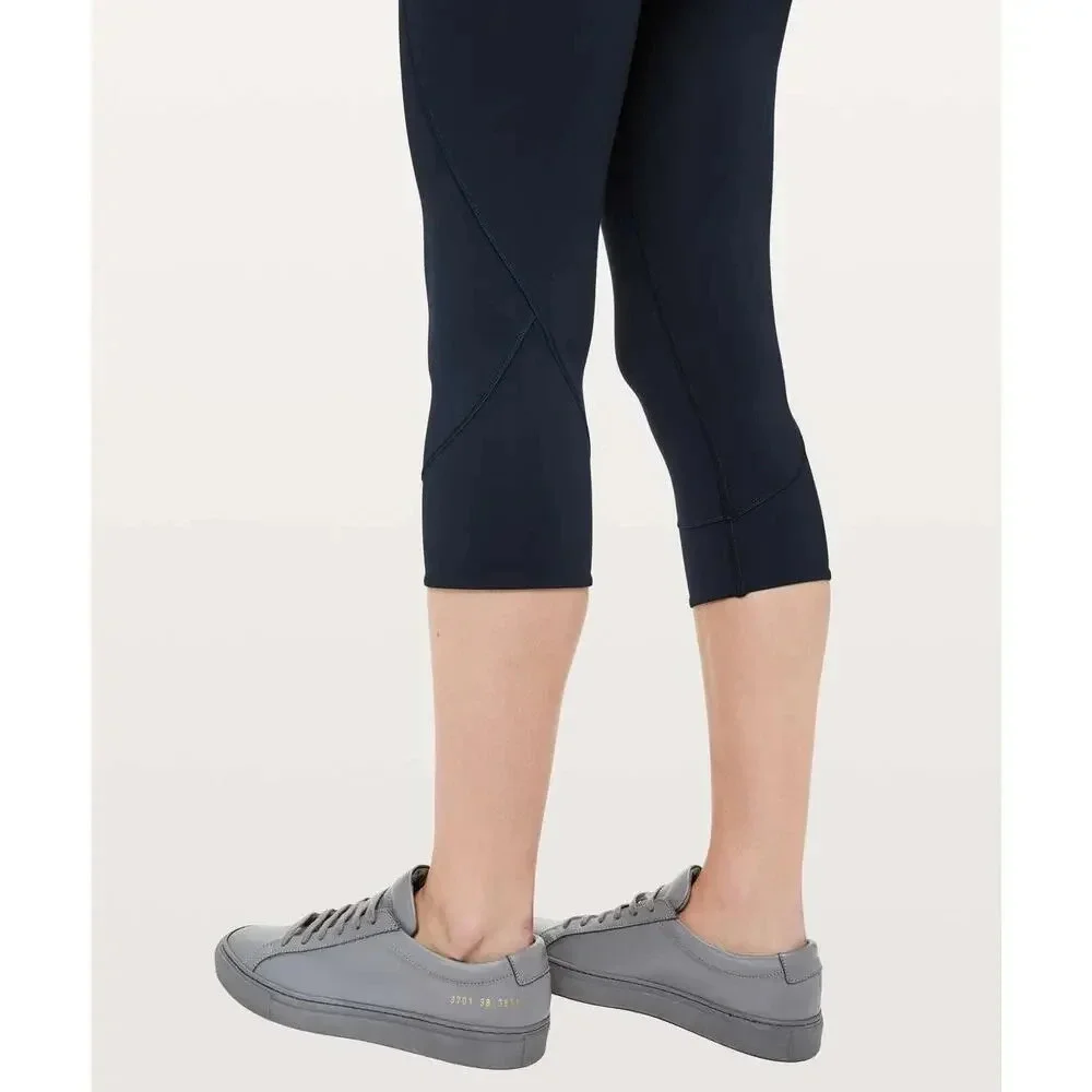 Lululemon In Movement Crop Everlux True Navy Size 12